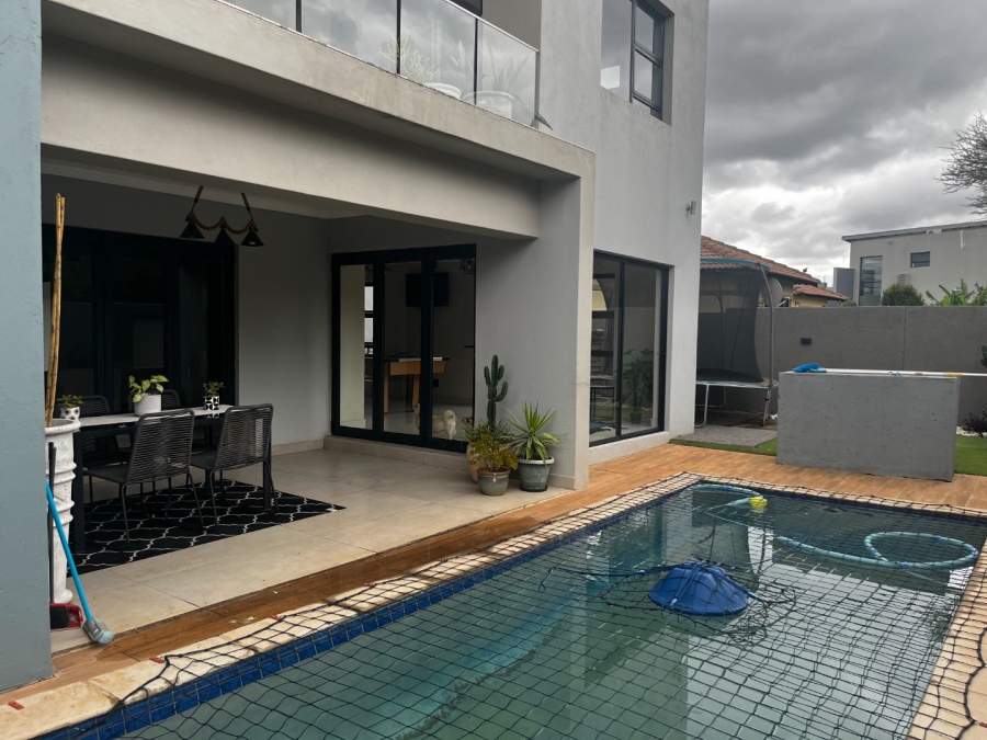 To Let 6 Bedroom Property for Rent in Seasons Lifestyle Estate North West